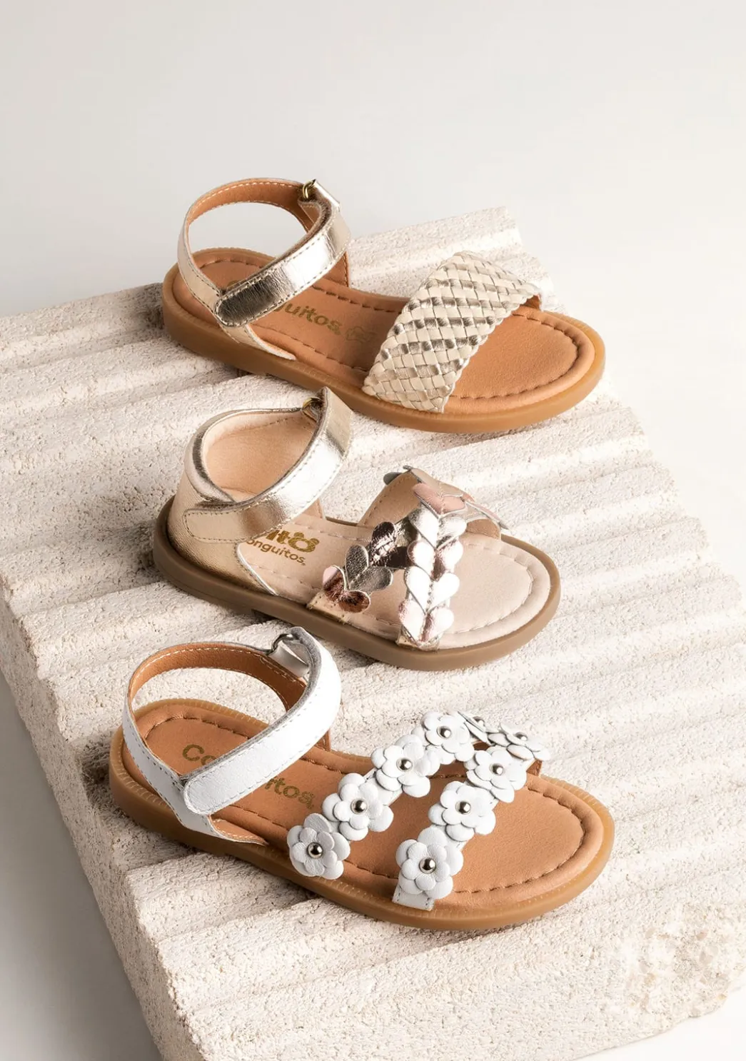 Shop Sandalias De Niña Napa Oro Beige Sandalias
